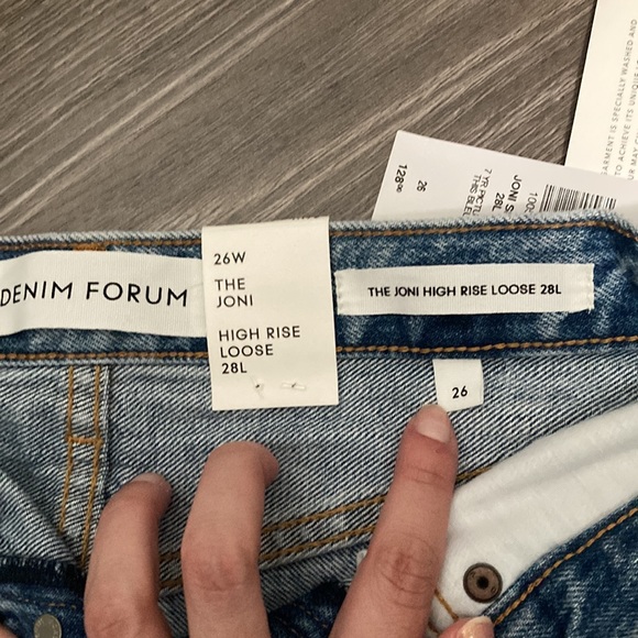 NWT Aritzia Denim Forum Joni Split - High Rise Loose Jeans 26 x 28 - Picture 8 of 10